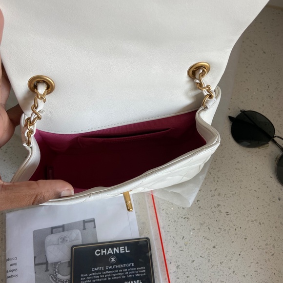 Chanel in the loop - Picture 6 of 15